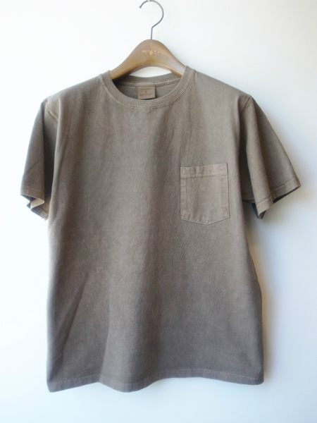 GOOD WEAR S/S  POKET TEE PIGMENT DYE  BROWN