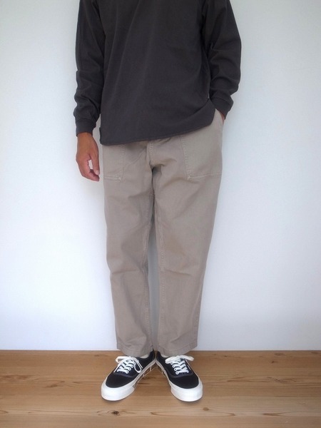 GRAMICCI LOOSE TAPERED PANTS PIGMENT OAT