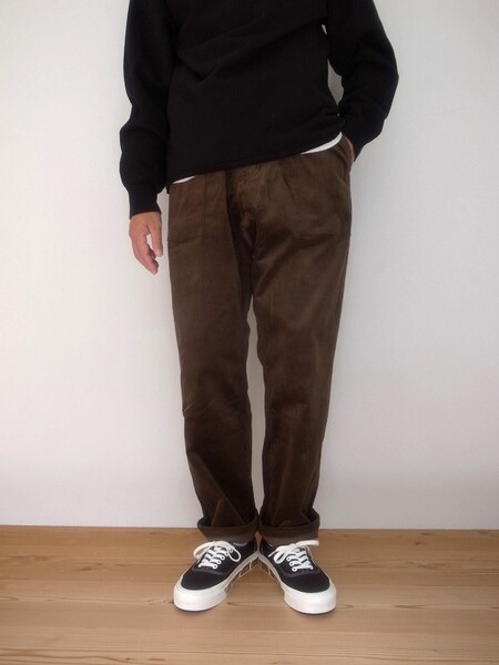 Gramicci CORDUROY LOOSE TAPERED RIDGE PANTS OLIVE